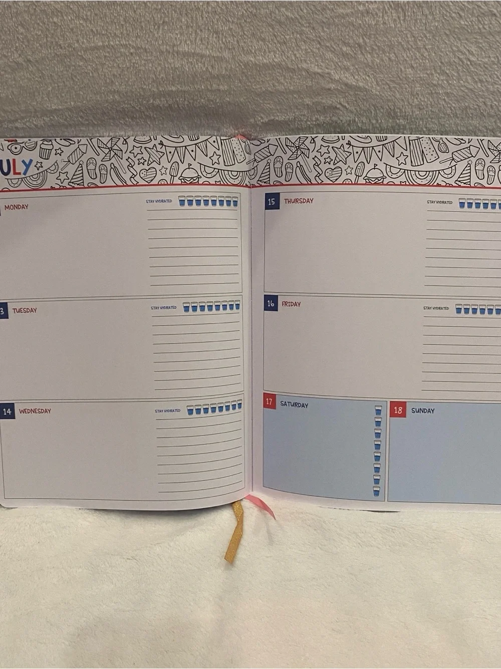 The Creative Expert Apples 17-Month Coloring Bound Planner Aug 2026-Dec 2027 NWT